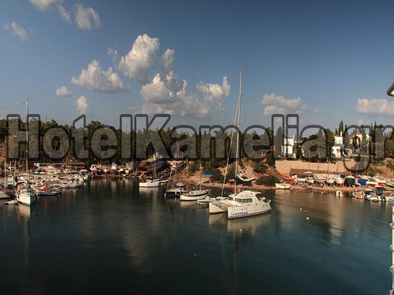 Kamelia Hotel Spetses Town Екстер'єр фото