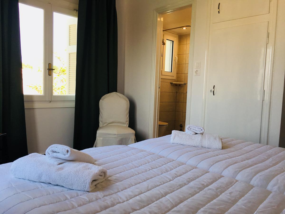 Kamelia Hotel Spetses Town Екстер'єр фото