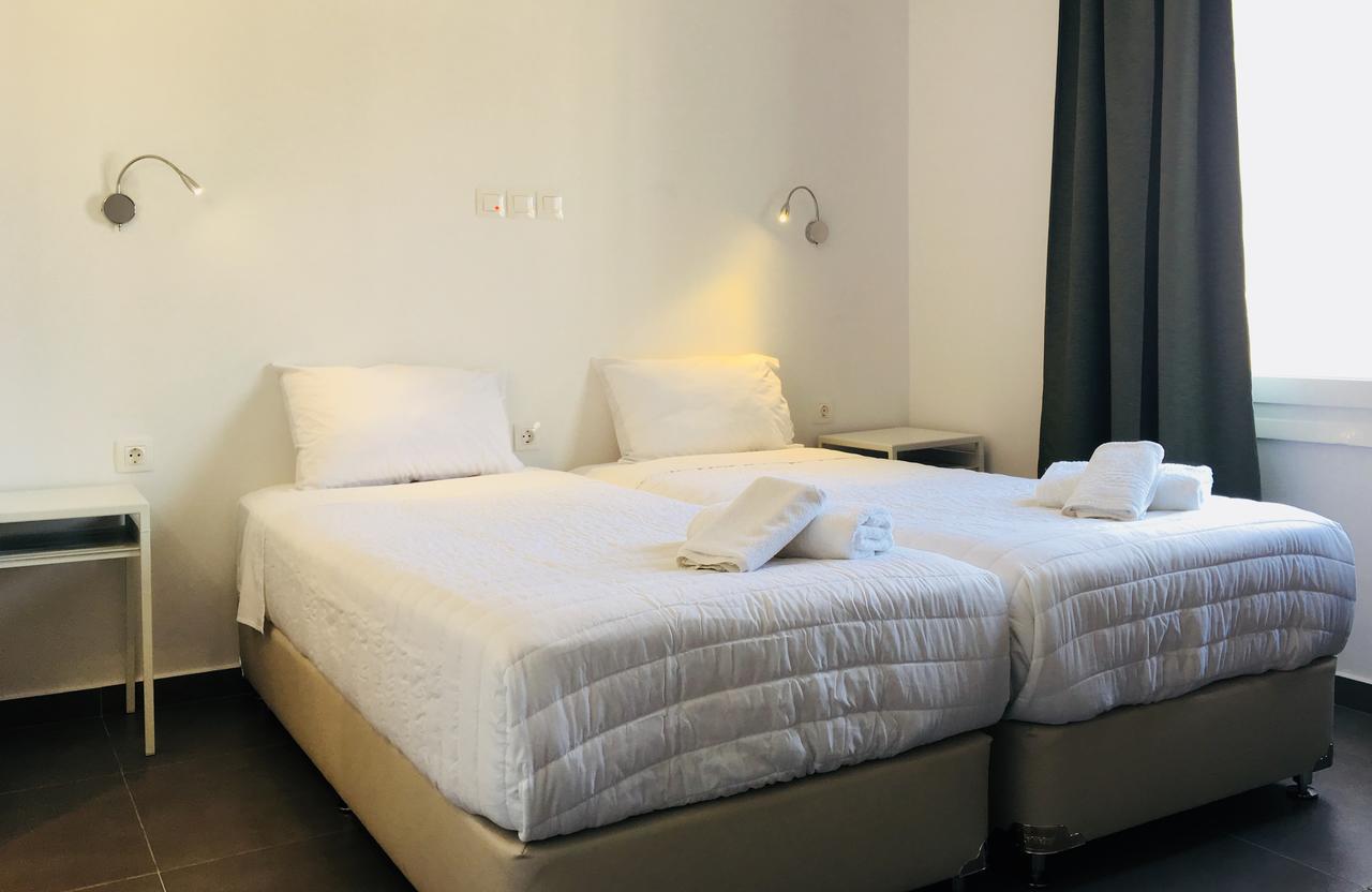 Kamelia Hotel Spetses Town Екстер'єр фото